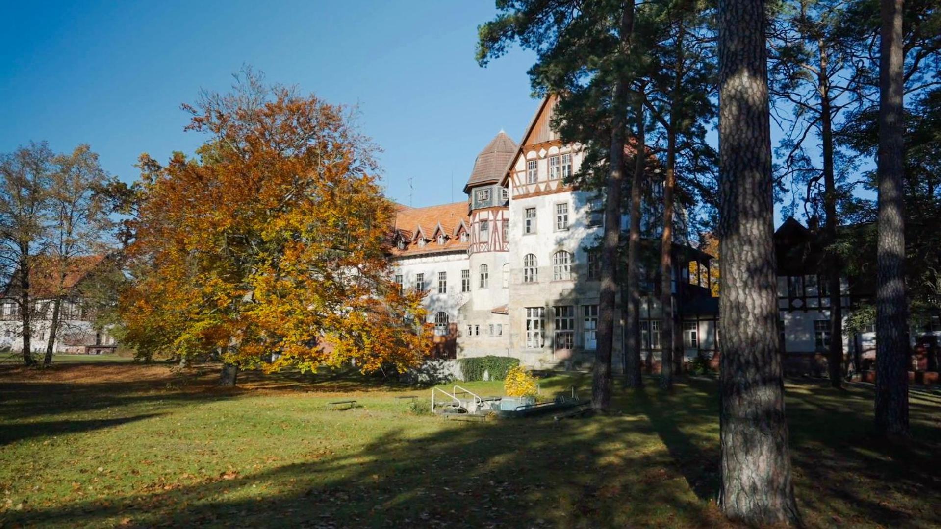 Parkresidenz Lychen, 10 Lychen